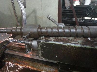 普通車床螺紋加工全解析 牙型識別、牙距計算、刀具修磨與掛擋操作